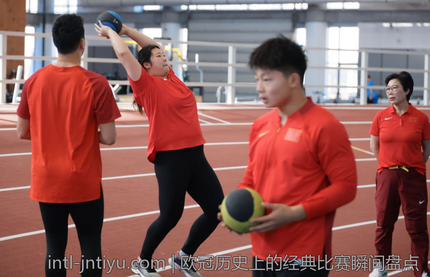 欧冠历史上的经典比赛瞬间盘点